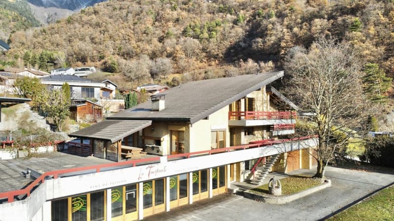 Large house with great potential in Chamoson (2)