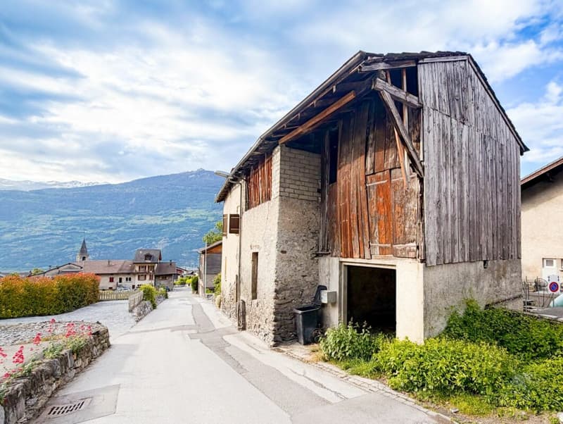 Casa da ristrutturare nel centro di Chamoson, venduta con autorizzazione di costruzione (3)