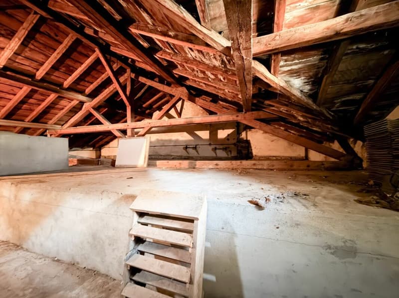 Casa con possibilità di trasformazione in appartamenti multipli a Charrat (19)