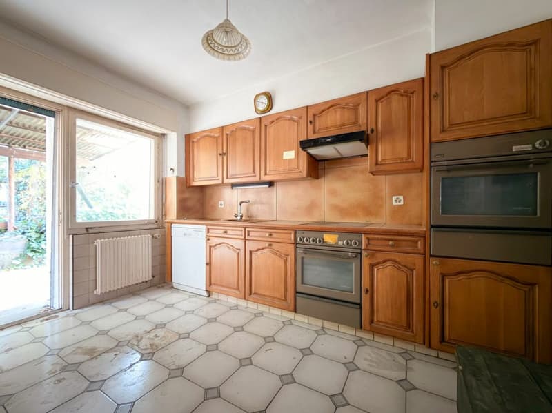 Casa con possibilità di trasformazione in appartamenti multipli a Charrat (8)