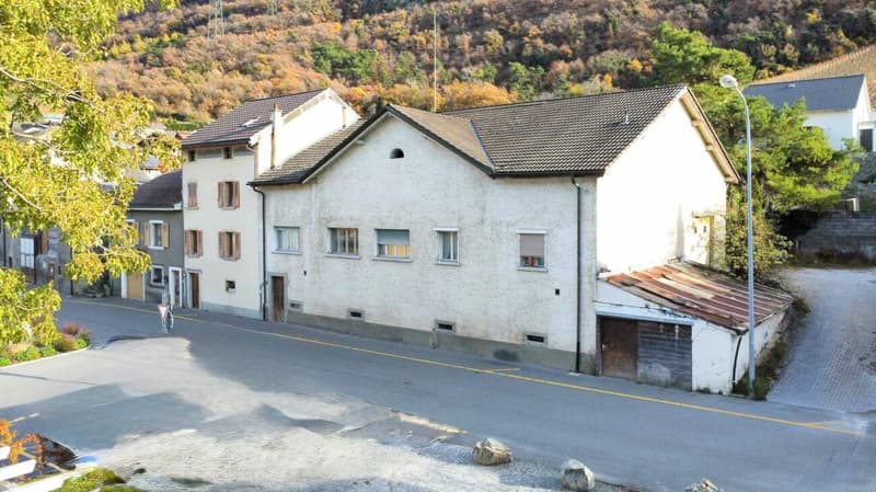 Casa con possibilità di trasformazione in appartamenti multipli a Charrat (4)