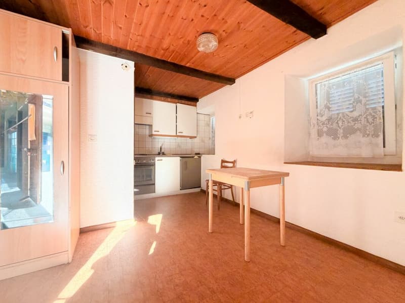 Village house with multiple apartments in the center of Chippis (16)