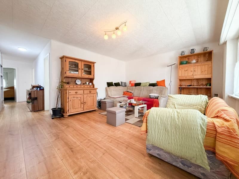 Vollständig renovierte 4,5-Zimmer-Wohnung in Gampel (7)