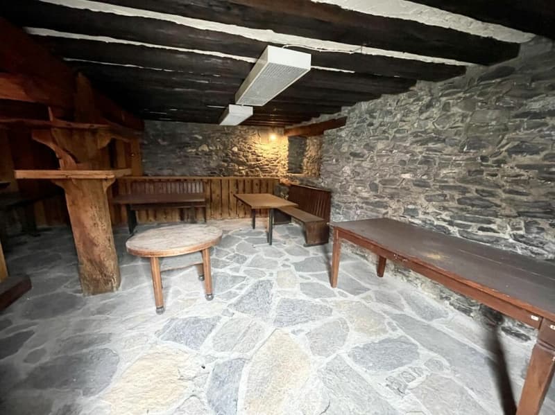 Maison à rénover avec cave aménageable selon désire (23)