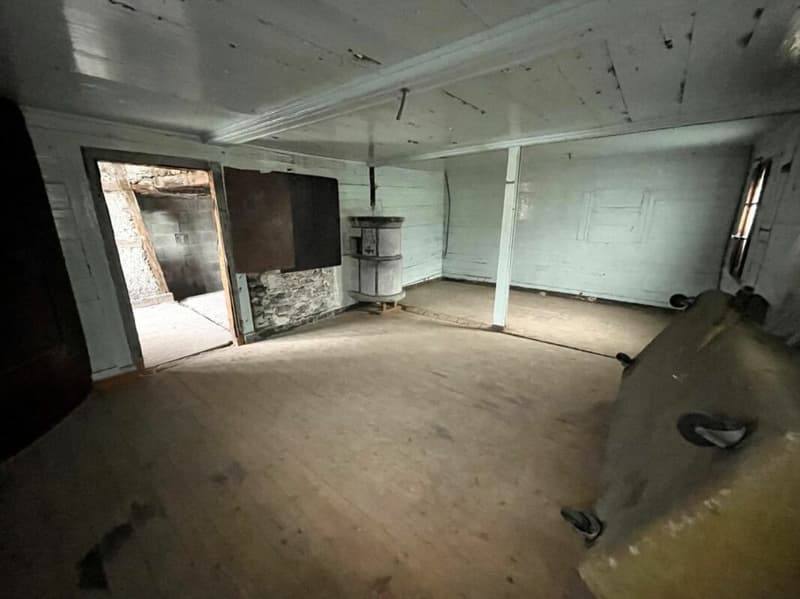 Maison à rénover avec cave aménageable selon désire (27)