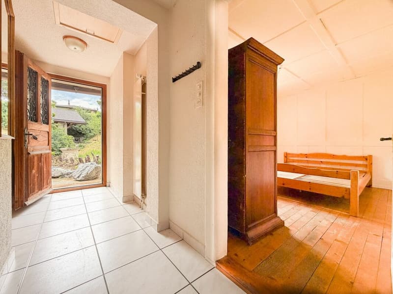 House to renovate in Veyras (13)