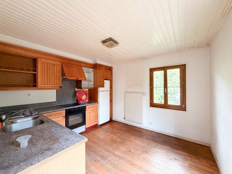 House to renovate in Veyras (12)