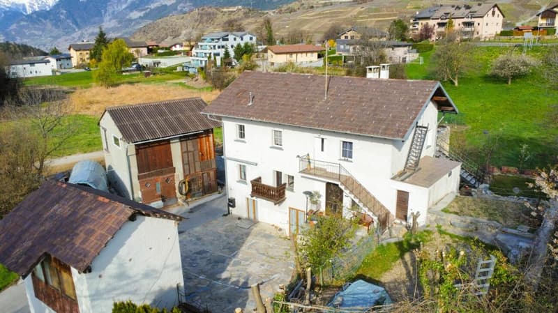 Immeuble de rendement à Savièse avec grange attenante (4)
