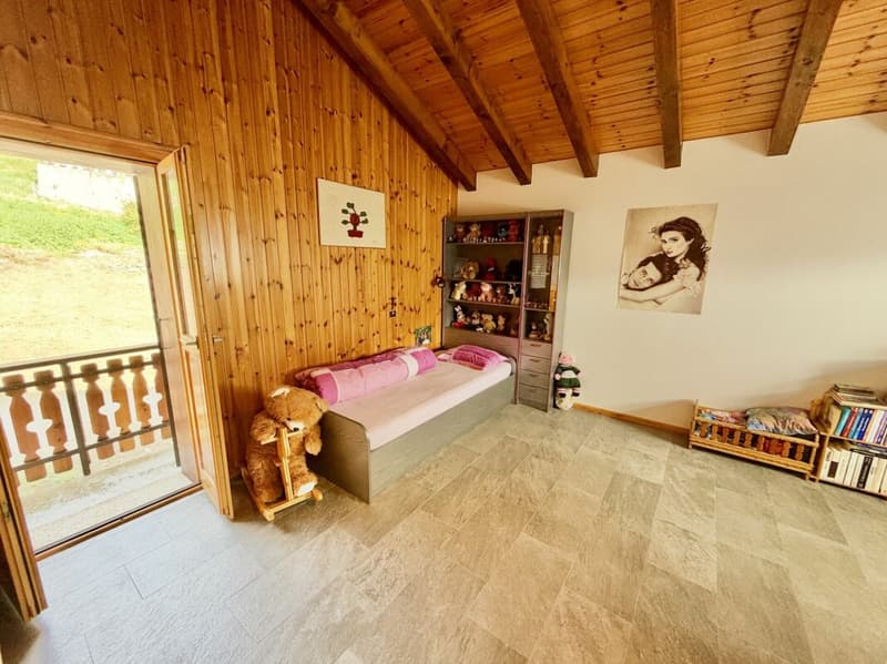Maison 5.5 pièces sur 3 niveaux avec grande terrasse à St-Martin (36)