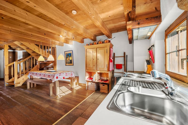 Exclusivity: Magnificent authentic chalet with great potential (8)