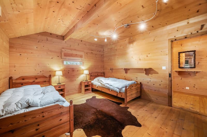 Un chalet de caractère au cœur d’un écrin naturel (13)