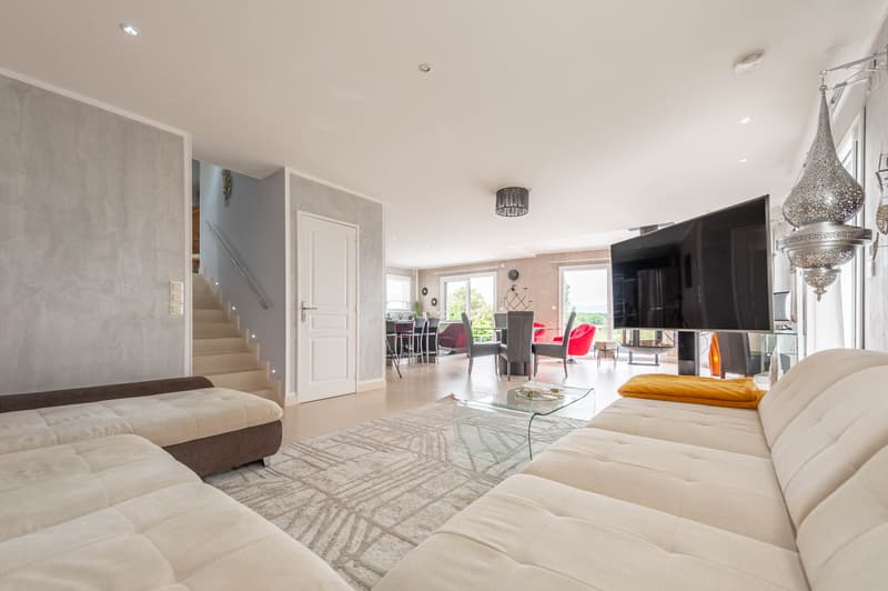 Prästigevilla mit 242 m2 Wohnfläche, 8 Räume, 4 Schlafzimmer St Cergues (13)