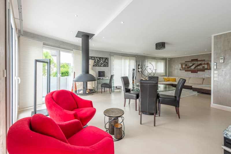Prästigevilla mit 242 m2 Wohnfläche, 8 Räume, 4 Schlafzimmer St Cergues (5)