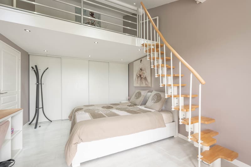 Prästigevilla mit 242 m2 Wohnfläche, 8 Räume, 4 Schlafzimmer St Cergues (8)