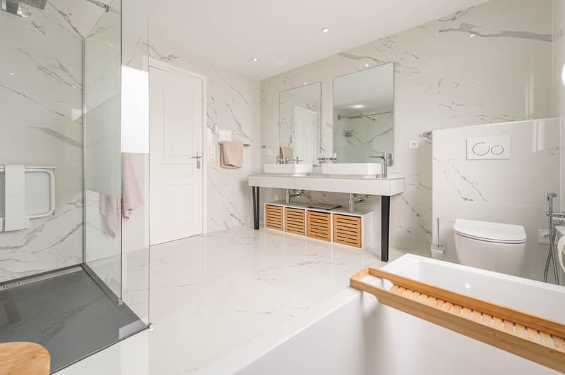 Prästigevilla mit 242 m2 Wohnfläche, 8 Räume, 4 Schlafzimmer St Cergues (11)