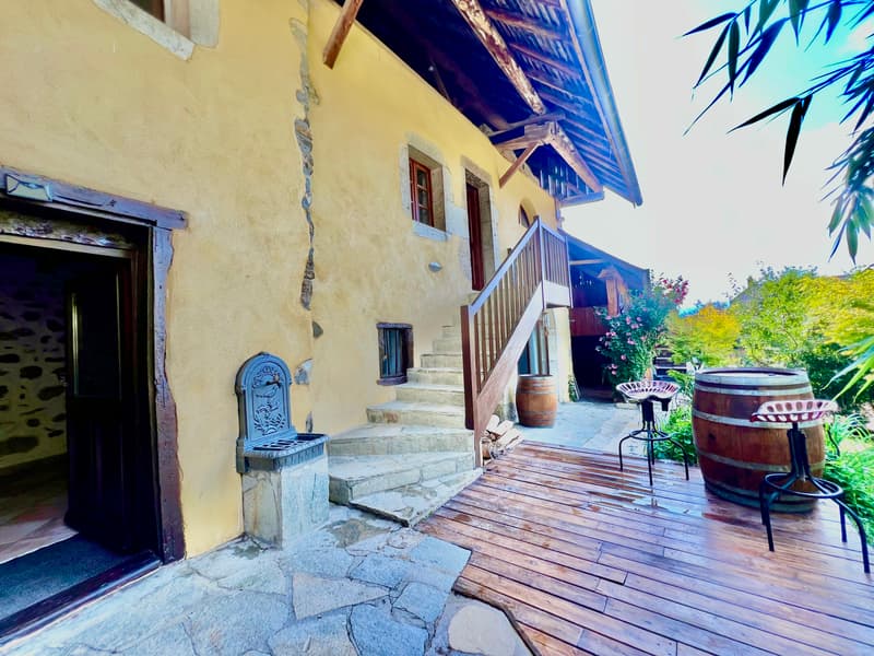 Maison de caractère rénovée à Sillingy. (1)