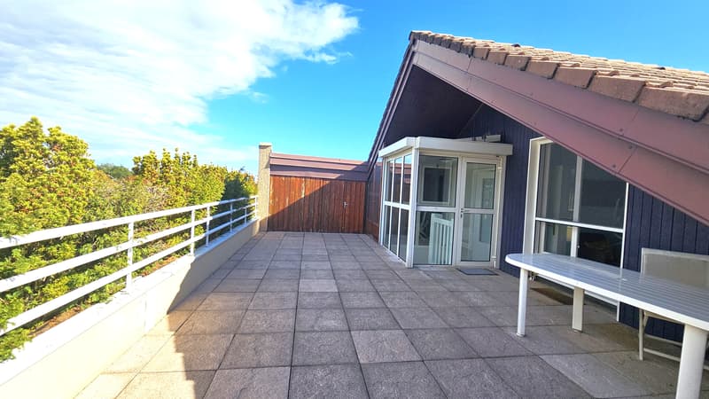 Attic of 145m2 with terraces of 67m2 in Ferney (3)