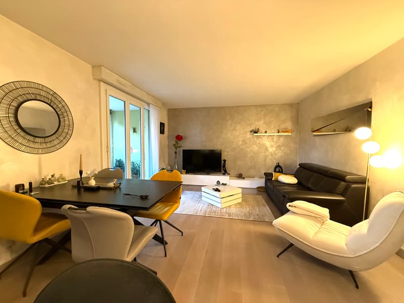 Magnificent 4-room apartment of 83m2 at the foot of the tramway (1)