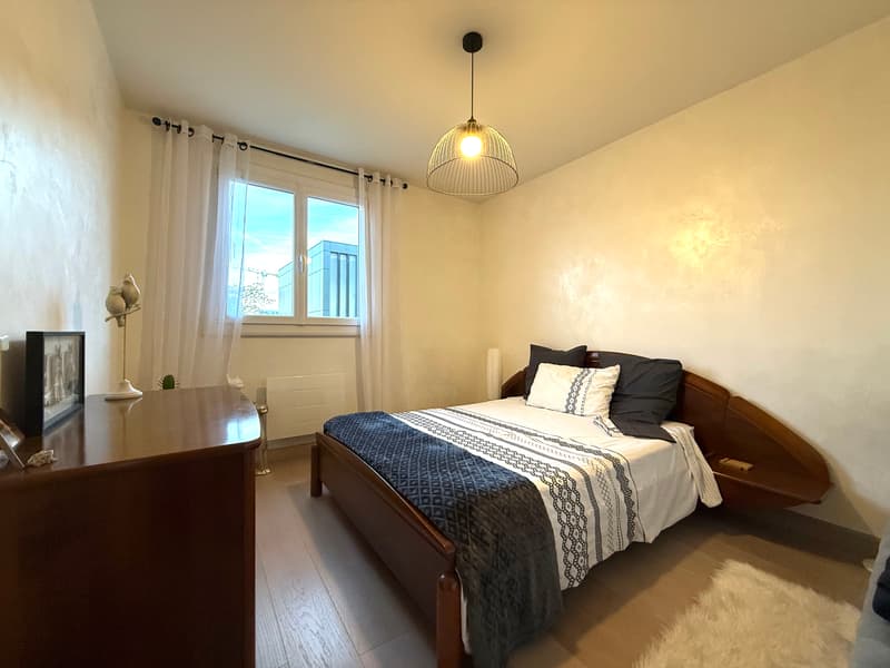Magnificent 4-room apartment of 83m2 at the foot of the tramway (12)