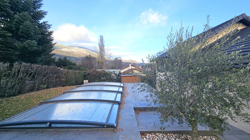 Maison de 179m2 utile + sous-sol + piscine + carport (4)