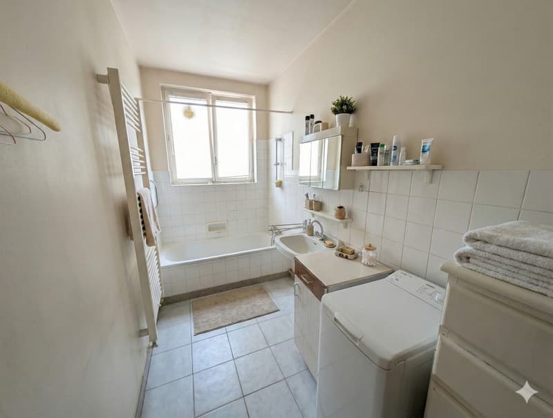 Exclusivity - Bright 4-room apartment with garage, balconies, and outbuildings - High-standard residence (4)