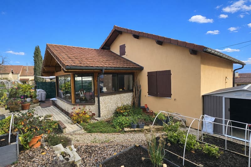 Casa indipendente, T5 di 120m2 utile + seminterrato e garage, terreno 772m2 (4)