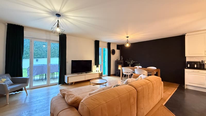 Casa di 110 m² con 4 camere e garage a Prévessin-Moëns (2)