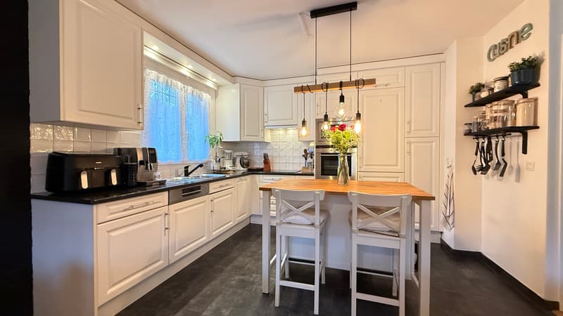 Casa di 110 m² con 4 camere e garage a Prévessin-Moëns (13)