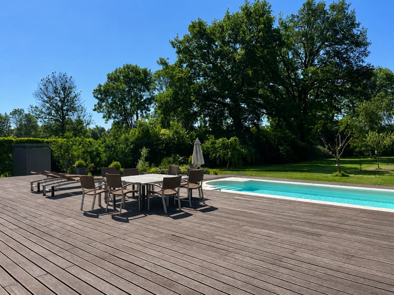 Grande maison à Prevessin sur terrain de 4600m2 (2)