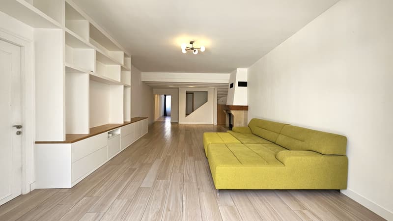 Divonne, renovierte Gessienne-Ferme, RDJ von 225m2, Typ 6 (9)