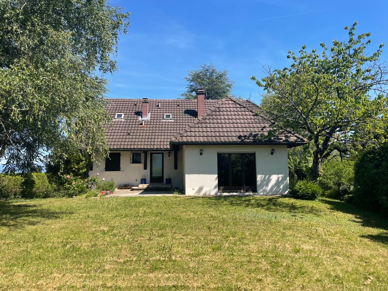 Large family house in Prévessin-Moëns (3)