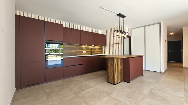Divonne, 95m2, T4 de 2023, avec jardin/terrasse de 162m2 et 2 garages (9)