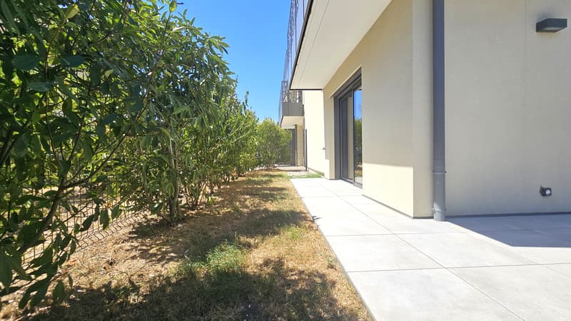 Divonne, 95m2, T4 de 2023, avec jardin/terrasse de 162m2 et 2 garages (2)