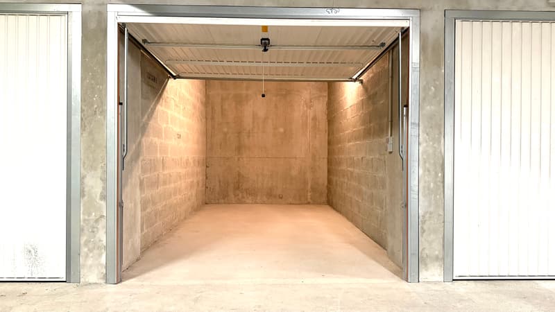 Appartement état neuf avec cuisine équipée et jardin terrasse (11)