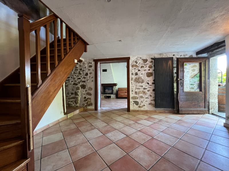 Maison de caractère rénovée à Sillingy. (8)