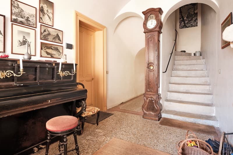 À Vendre : Ensemble Immobilier de 10 Pièces Cachet Rare & Volumes Exceptionnels (12)