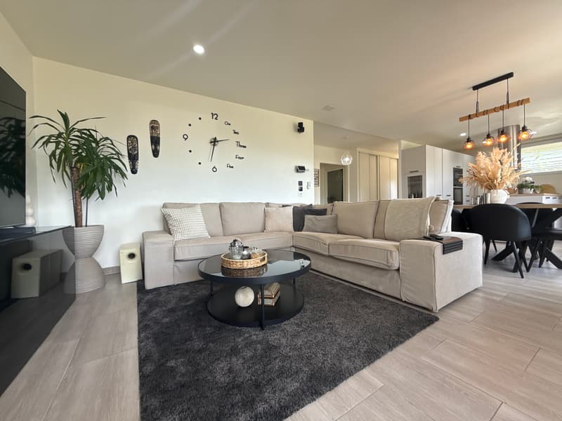 GRANDE PROPRIÉTÉ RARE À VALSERHÔNE AVEC DOUBLE HABITATION (13)