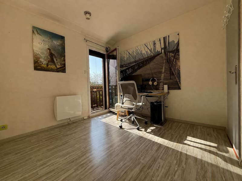 Maison familiale 5 pièces 105 m² Carrez Grande terrasse, garage aménagé, parking École à 5 min (10)