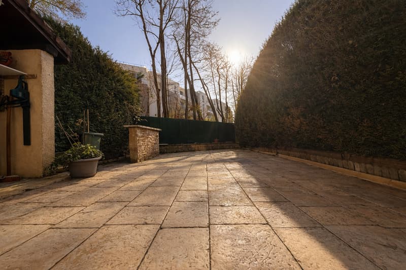 Maison familiale 5 pièces 105 m² Carrez Grande terrasse, garage aménagé, parking École à 5 min (1)