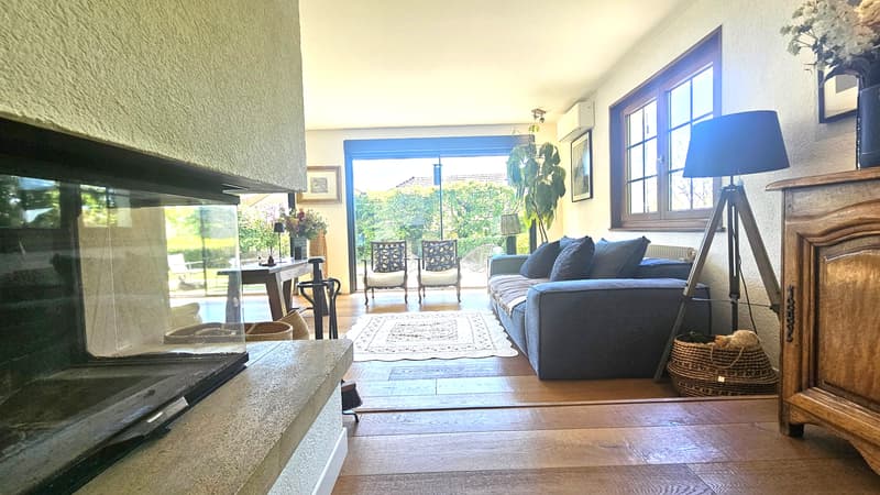 Maison de 187m2, sous-sol aménagé, garage, piscine à Sergy (7)
