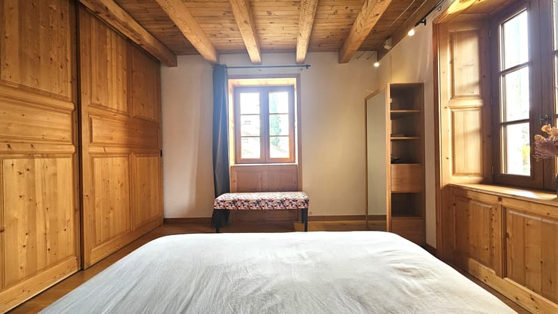Prévessin-Moëns   Charmante maison villageoise en pierre de 220 m² habitable, à deux pas du centre (11)