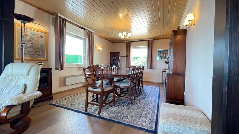 Maison d'Exception de 9 pièces avec Vue Panoramique et Piscine (7)