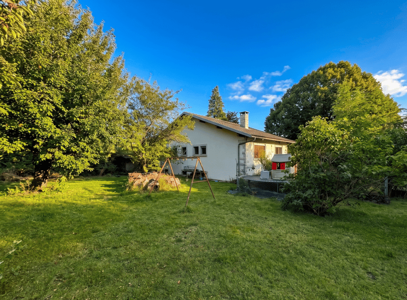 Maison individuelle à CROZET (01170) - 590 000 EUR FAI (1)