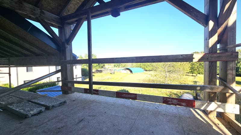 CHEVRY, Attique en duplex, T5 de 137m2 dans grange rénovée (2)