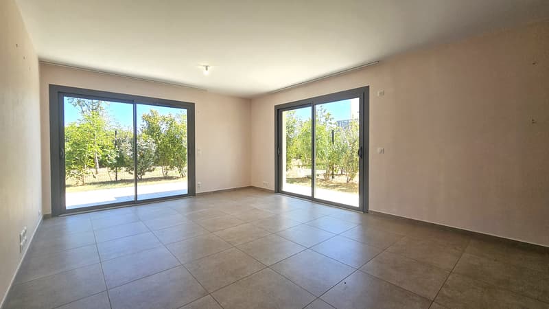 Divonne, 95m2, T4 de 2023, avec jardin/terrasse de 162m2 et 2 garages (5)
