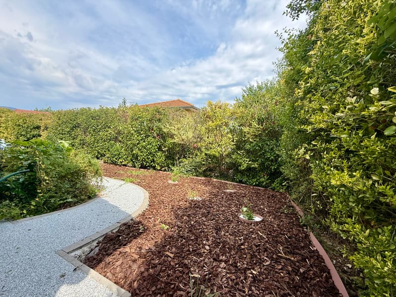 Magnifique maison individuelle de 185,84 m² sur un terrain plat de 853 m² à Valleiry (12)
