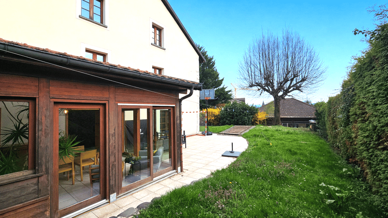 Prévessin-Moëns Charmante maison villageoise en pierre de 220 m² habitable, à deux pas du centre (1)
