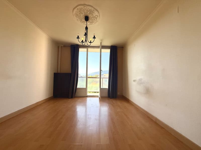 Idéal investisseur ou premier achat : Appartement F3 traversant avec balcon et loggia à Ambilly (5)