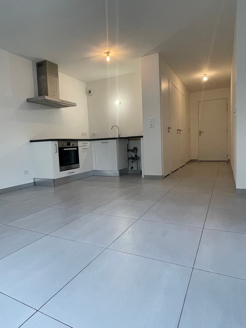 Opportunité T2 Prévessin avec garage (4)