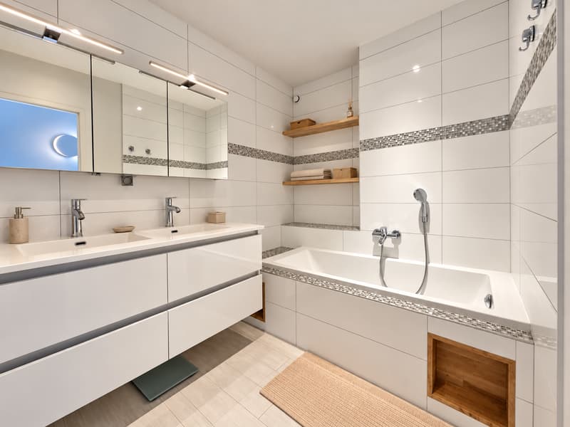 ANNECY-LE-VIEUX   CHARMANTE MAISON FAMILIALE, 4 CHAMBRES, JARDIN ET TERRASSE (8)